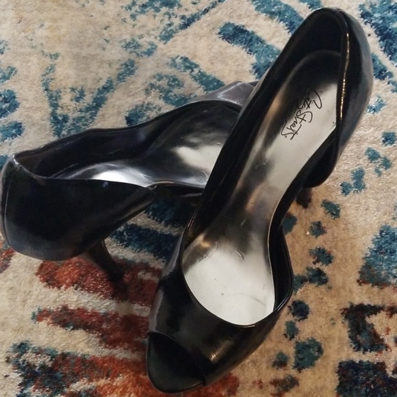 Open Toe  Pump - Picture 6 of 6